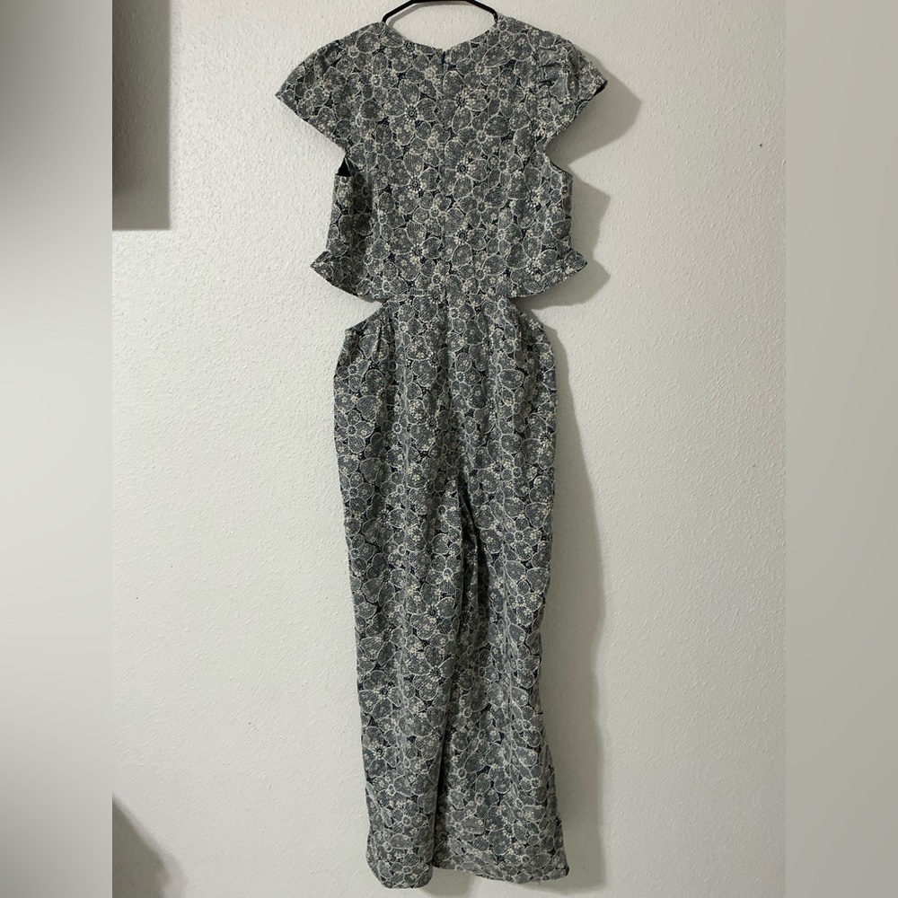 NWT Adelyn Rae Helena Embroidered cut-out jumpsuit in blue print Large - Picture 6 of 16